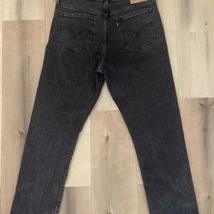 Levi Wedgie Cropped Straight Jeans